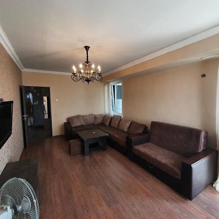 Apartment In Yerevan On Amiryan Street Luaran gambar
